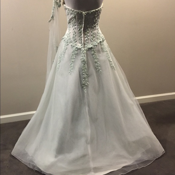 Mint Lace and tulle A-line dress - Picture 2 of 3